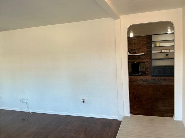 9901 HUMMINGBIRD Lane, Oklahoma City, OK 73162