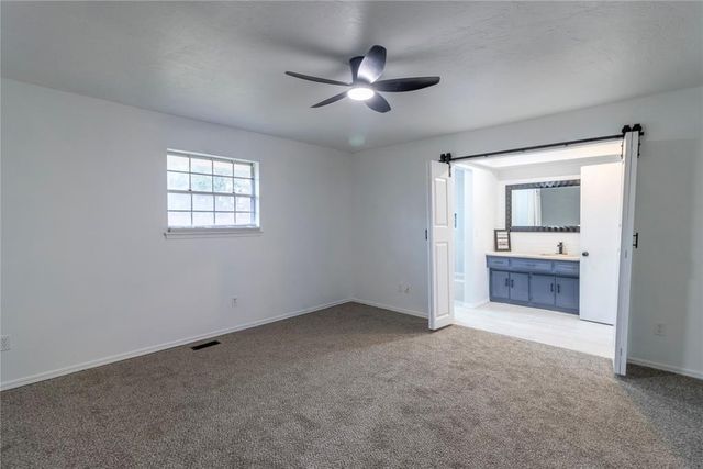 9901 HUMMINGBIRD Lane, Oklahoma City, OK 73162