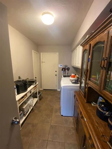 9901 HUMMINGBIRD Lane, Oklahoma City, OK 73162