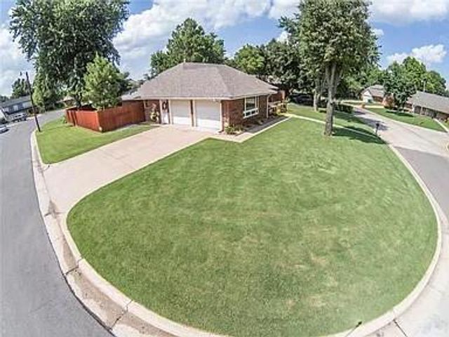 9901 HUMMINGBIRD Lane, Oklahoma City, OK 73162