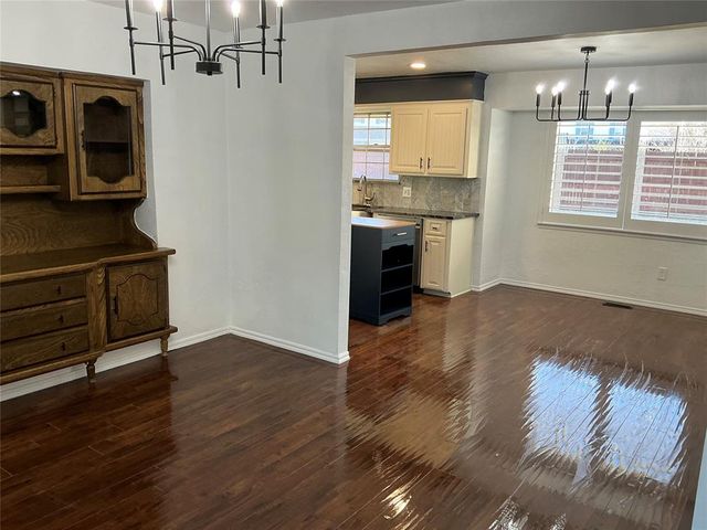 9901 HUMMINGBIRD Lane, Oklahoma City, OK 73162