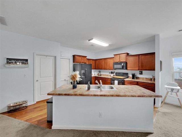 1048 Sutherland Drive, Winder, GA 30680