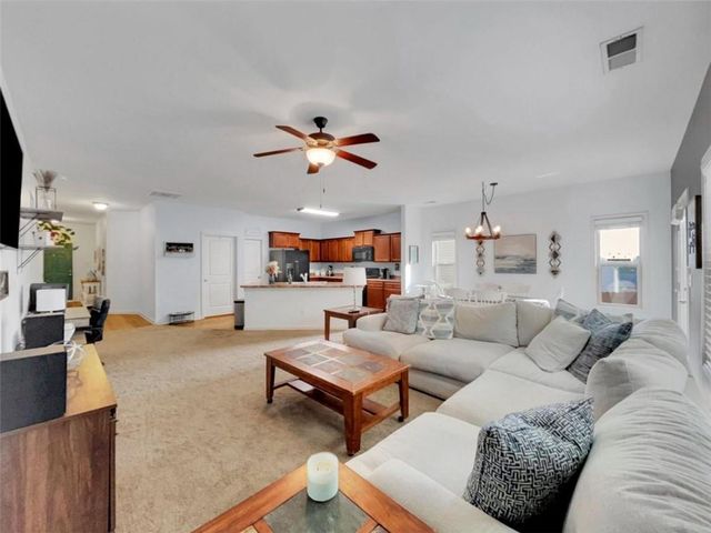 1048 Sutherland Drive, Winder, GA 30680