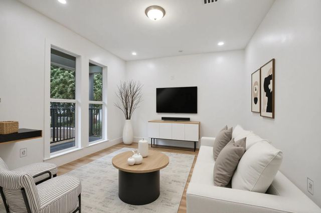 318 W 24th Street, Houston, TX 77008