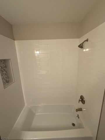 1406 Pebble Pl, Sayreville Boro, NJ 08859