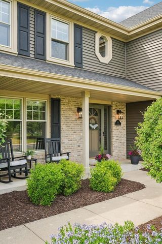 W138N6513 Manor Hills BOULEVARD, Menomonee Falls, WI 53051