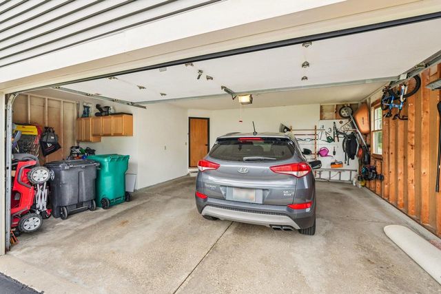 W138N6513 Manor Hills BOULEVARD, Menomonee Falls, WI 53051