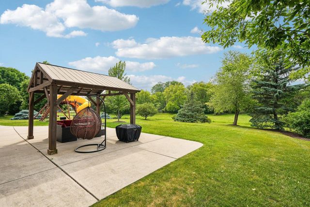 W138N6513 Manor Hills BOULEVARD, Menomonee Falls, WI 53051