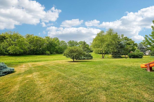 W138N6513 Manor Hills BOULEVARD, Menomonee Falls, WI 53051