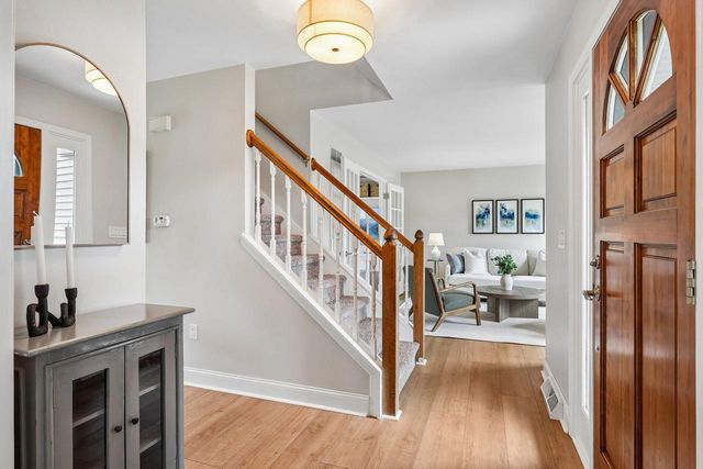 W138N6513 Manor Hills BOULEVARD, Menomonee Falls, WI 53051