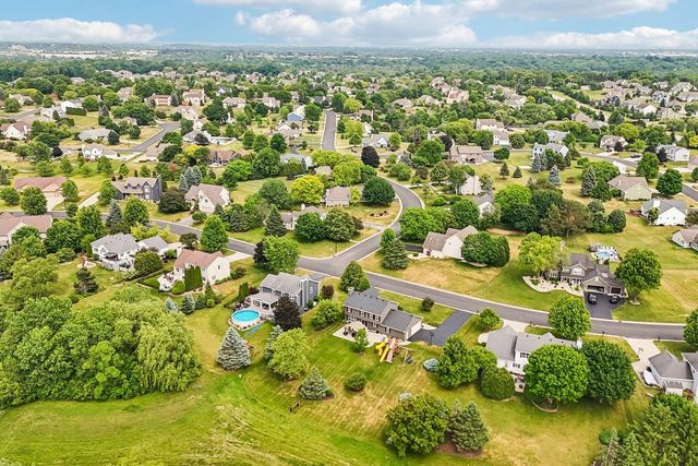 W138N6513 Manor Hills BOULEVARD, Menomonee Falls, WI 53051