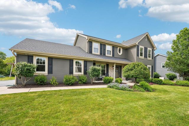 W138N6513 Manor Hills BOULEVARD, Menomonee Falls, WI 53051