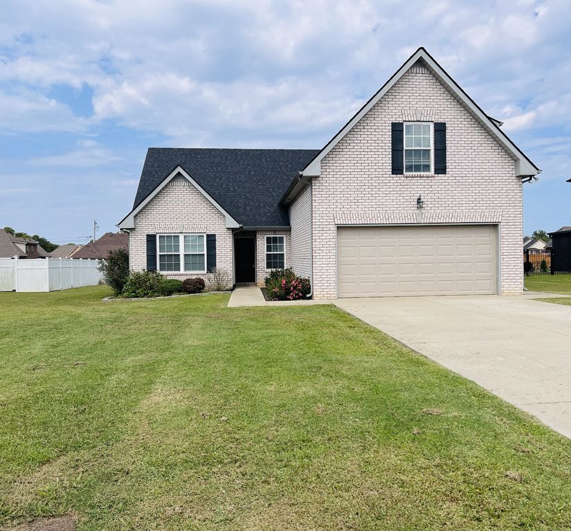 2939 Ronstadt Dr, Christiana, TN 37037