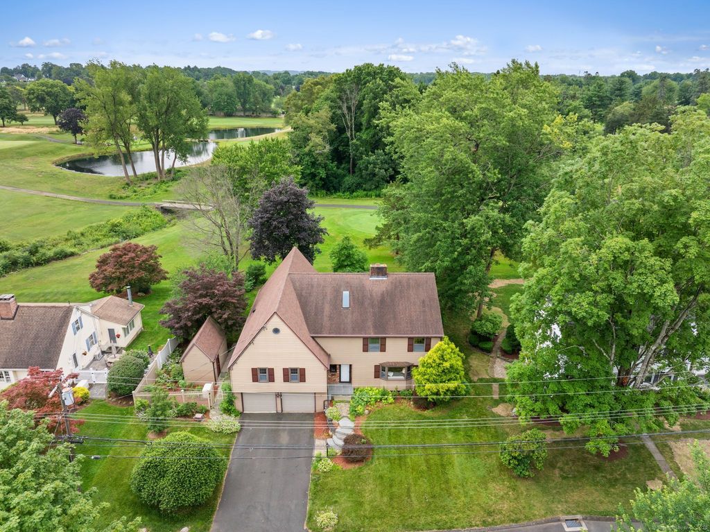 39 Pheasant Hill Drive, West Hartford, CT 06107