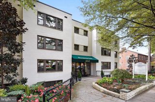 4840 MACARTHUR BLVD NW #606, Washington, DC 20007