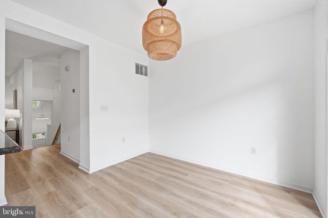 4067 FOUNTAINSIDE LN, Fairfax, VA 22030
