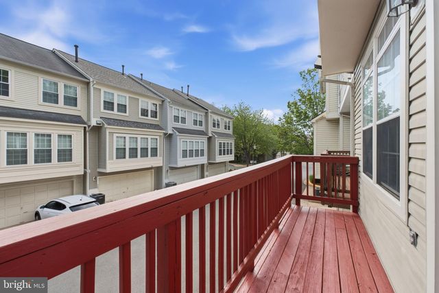 4067 FOUNTAINSIDE LN, Fairfax, VA 22030