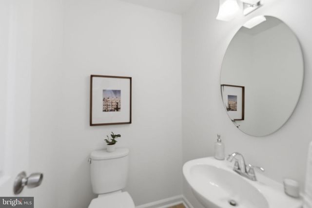 4067 FOUNTAINSIDE LN, Fairfax, VA 22030