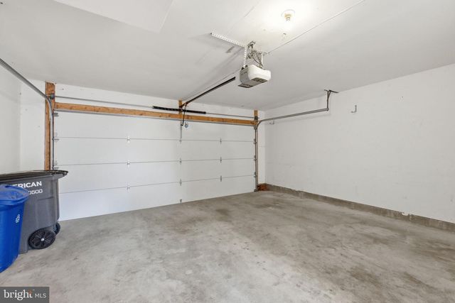 4067 FOUNTAINSIDE LN, Fairfax, VA 22030