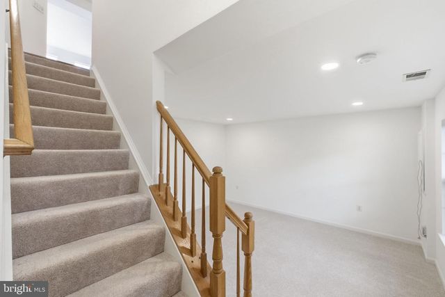 4067 FOUNTAINSIDE LN, Fairfax, VA 22030