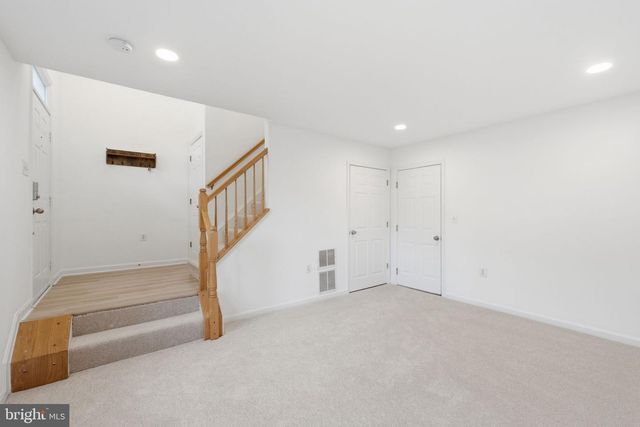4067 FOUNTAINSIDE LN, Fairfax, VA 22030