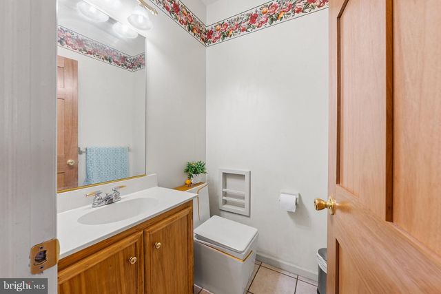 40 CLAIRMONT AVE, Easton, PA 18045