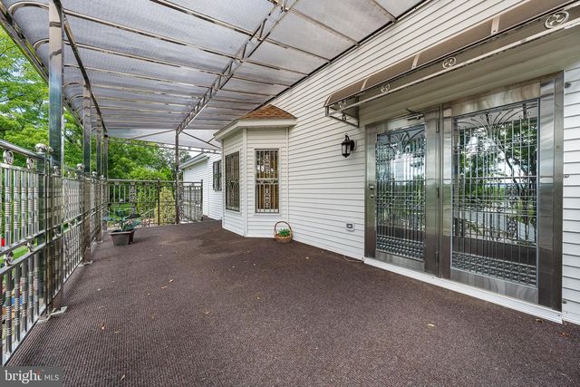 40 CLAIRMONT AVE, Easton, PA 18045