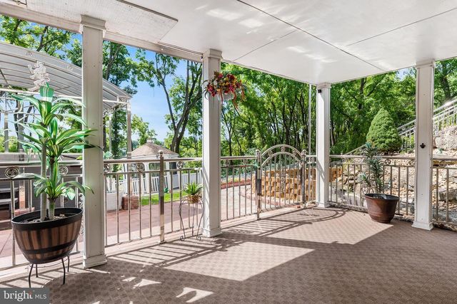 40 CLAIRMONT AVE, Easton, PA 18045