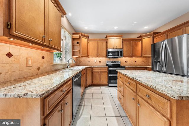 40 CLAIRMONT AVE, Easton, PA 18045