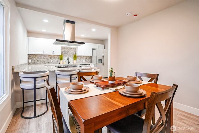 320 E Orange, Burlington, WA 98233