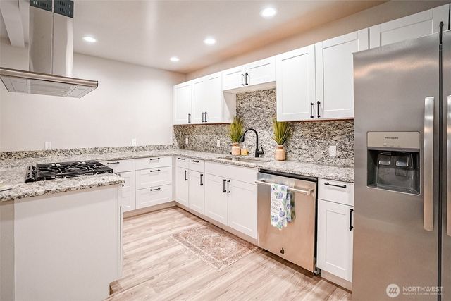 320 E Orange, Burlington, WA 98233