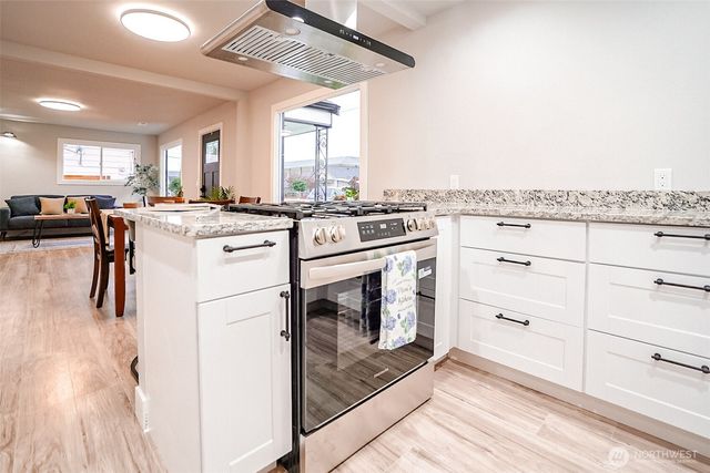 320 E Orange, Burlington, WA 98233