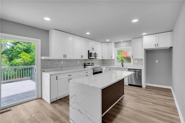 4104 Emerald Lake Drive, Decatur, GA 30035