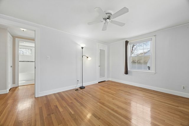 5 Barker, Framingham, MA 01701