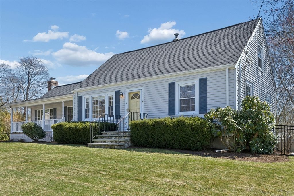 5 Barker, Framingham, MA 01701