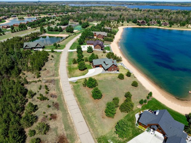N8012 Copper Point Drive, New Lisbon, WI 53950