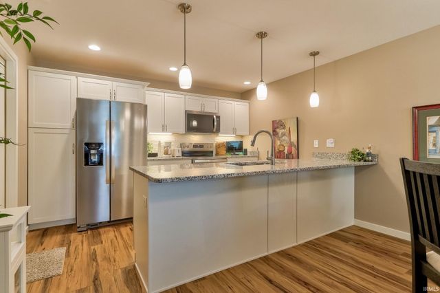 6701 Crafty Lane, Evansville, IN 47715