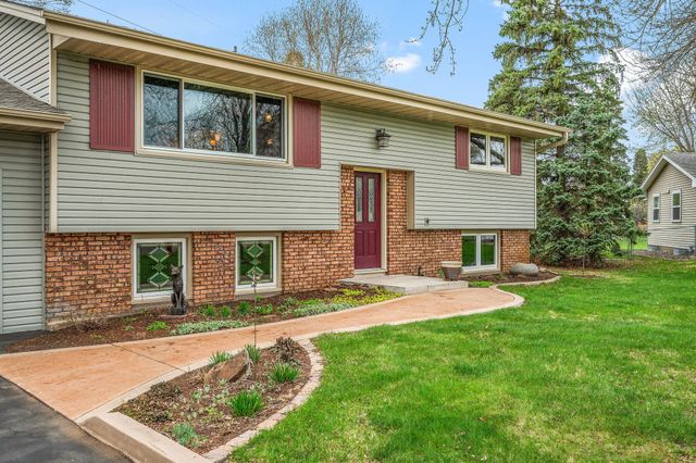 7016 114th Court N, Champlin, MN 55316