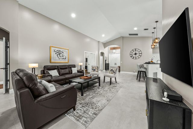 9989 Torino Drive, Lake Worth, FL 33467