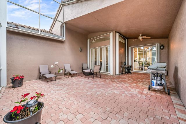 9989 Torino Drive, Lake Worth, FL 33467