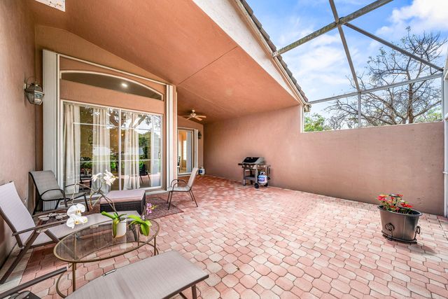 9989 Torino Drive, Lake Worth, FL 33467