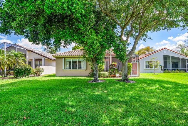 9989 Torino Drive, Lake Worth, FL 33467