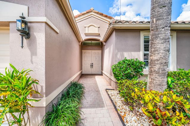 9989 Torino Drive, Lake Worth, FL 33467