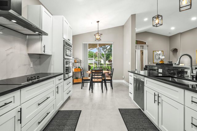 9989 Torino Drive, Lake Worth, FL 33467