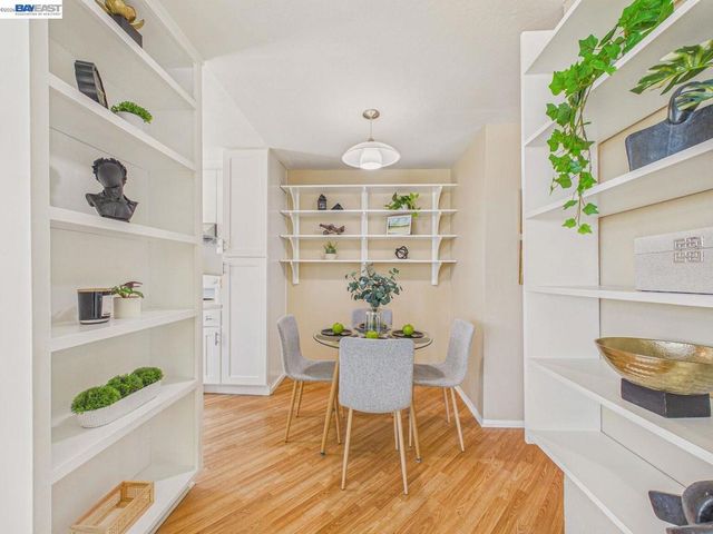 2201 Virginia St 2, Berkeley, CA 94709