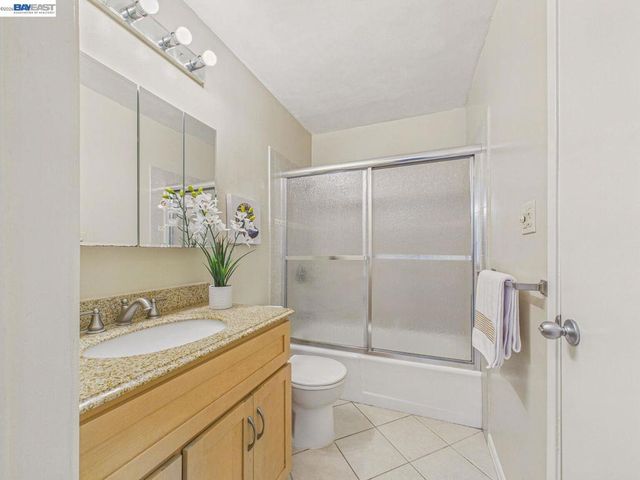 2201 Virginia St 2, Berkeley, CA 94709