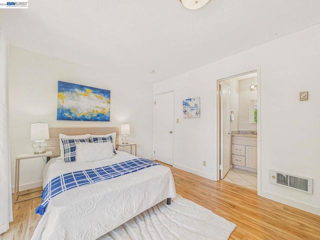 2201 Virginia St 2, Berkeley, CA 94709