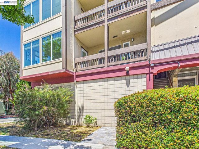 2201 Virginia St 2, Berkeley, CA 94709