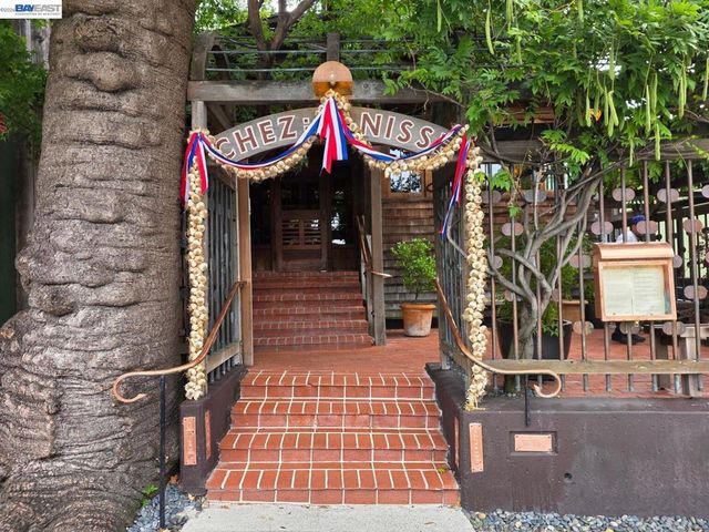 2201 Virginia St 2, Berkeley, CA 94709