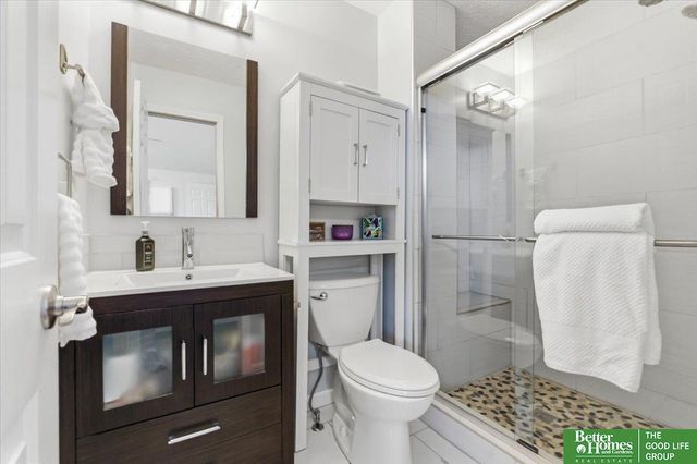 15522 Burdette Street, Omaha, NE 68116